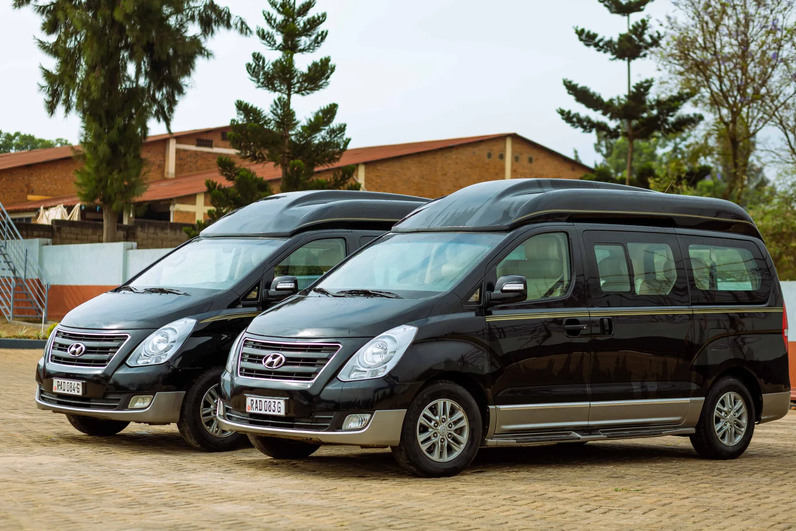 Force Urbania Premium Group Van
